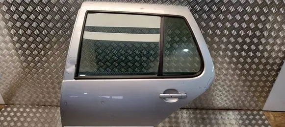 Volkswagen Golf IV Rear door S26372899