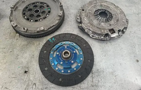 Chevrolet Cruze Dual mass flywheel