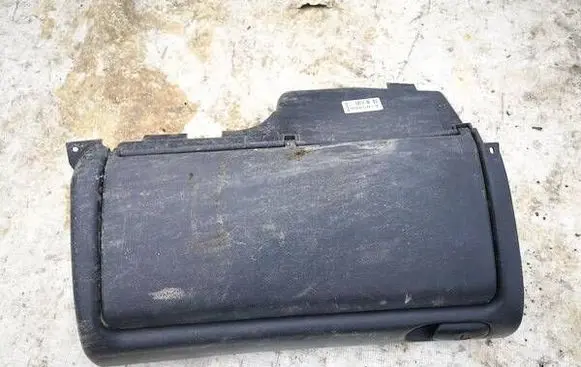 Volkswagen Golf III Glove box 1h1857922b