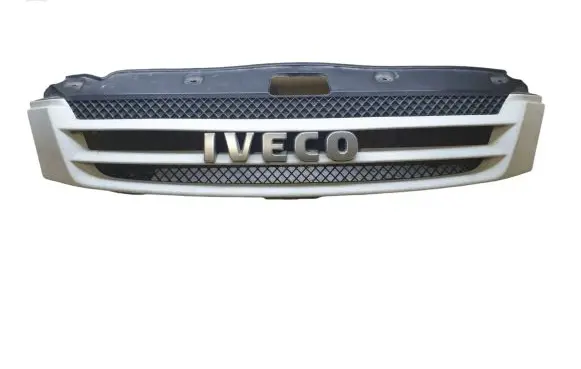 Iveco Daily 35 - 40.10 Front bumper upper radiator grill 50105 CDC500