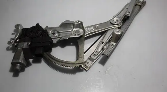 Opel Astra H Front window lifting mechanism without motor