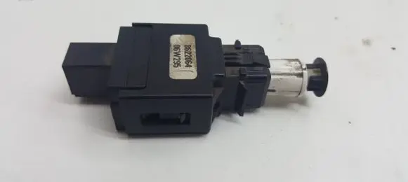 Volvo S60 Brake pedal sensor switch 8622064
