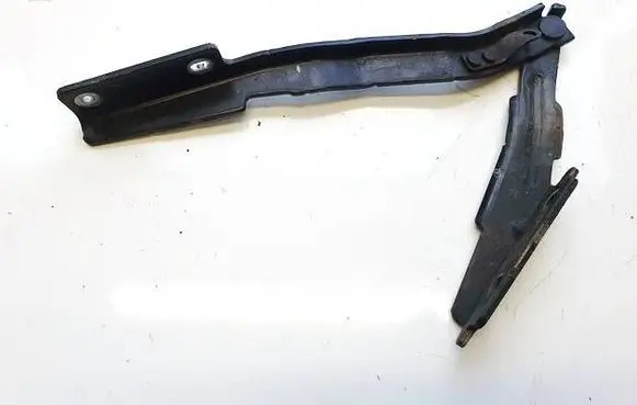 Engine bonnet/hood hinges