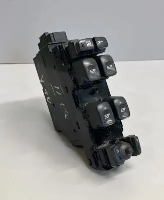 Volvo V70 Electric window control switch 30658116