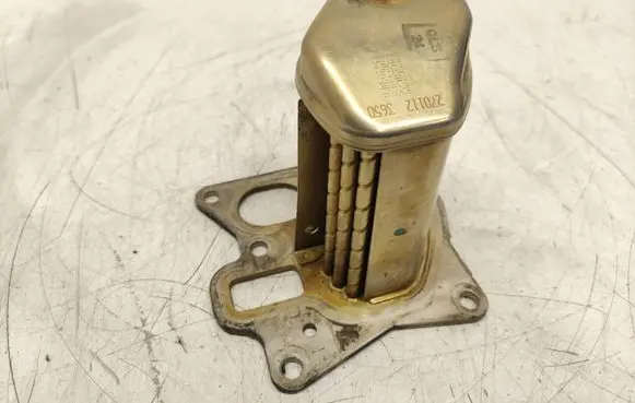 Opel Insignia A EGR valve cooler 55572962 2701123650