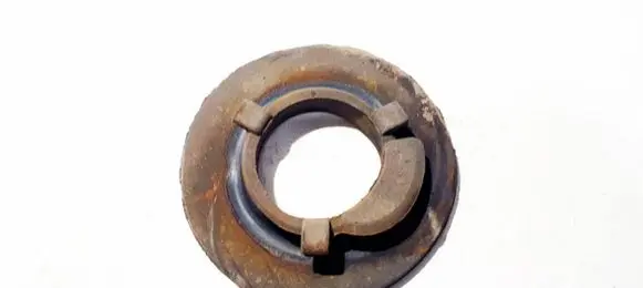 Chrysler PT Cruiser Front coil spring rubber mount 04656446ac