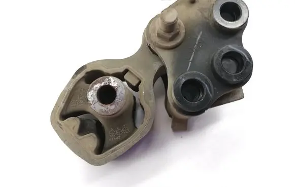 Mazda 3 II Gearbox mount