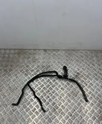 Engine coolant pipe/hose