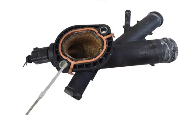 Skoda Octavia Mk2 (1Z) Engine coolant pipe/hose 03L121131AA