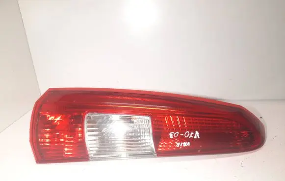 Volvo V70 Rear/tail lights 9154493