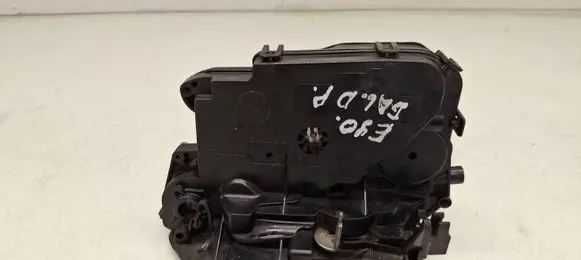 BMW 3 E90 E91 Rear door lock 7060296