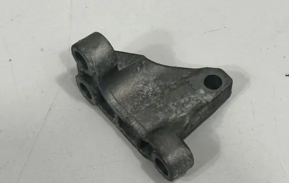 BMW X1 F48 F49 Fuel pump bracket 8511628