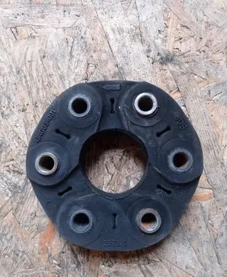 Jaguar XJ X350 Rear prop shaft donut coupling/joint 250215