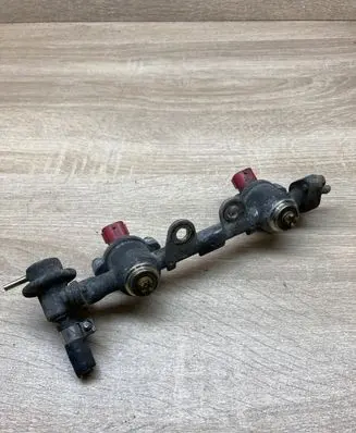 Fuel main line pipe