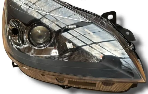 Renault Clio III Central body control module RN3254913
