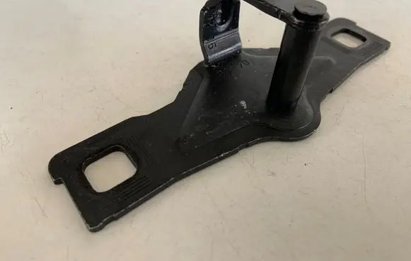 Audi A4 S4 B9 Loading door lock loop/hook striker 8W5827507