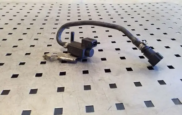 Vacuum valve