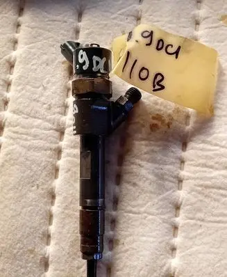 Renault Trafic II (X83) Fuel injector 0445110110b