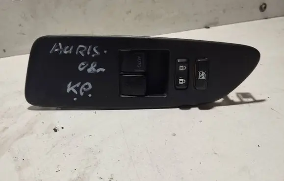 Toyota Auris 150 Electric window control switch 7423202540