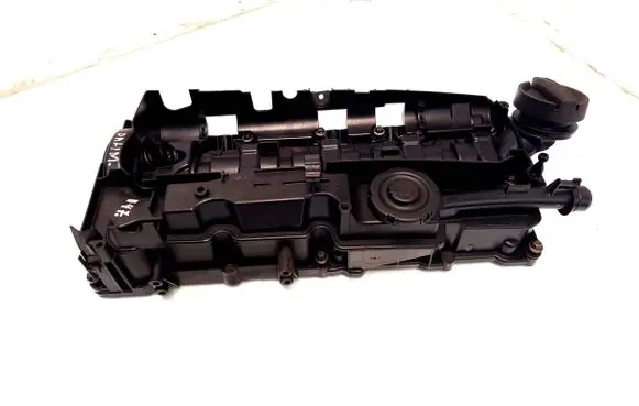 BMW 5 F10 F11 Rocker cam cover 8581798 15265812