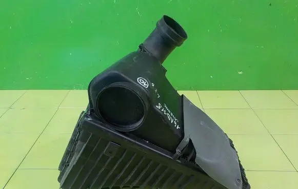 Ford Kuga I Air filter box 7L5128607D