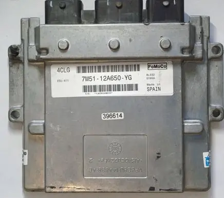 Ford C-MAX I Engine control unit/module 7M5112A650YG 4CLG
