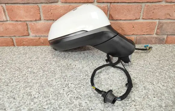 Front door electric wing mirror