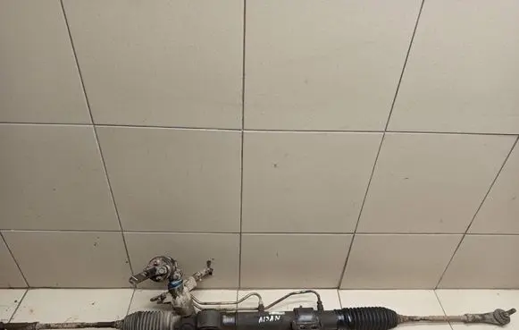 Nissan Almera Tino Steering rack 4U210