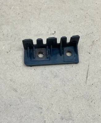 Audi TT TTS Mk2 Fender mounting bracket 8J0853921