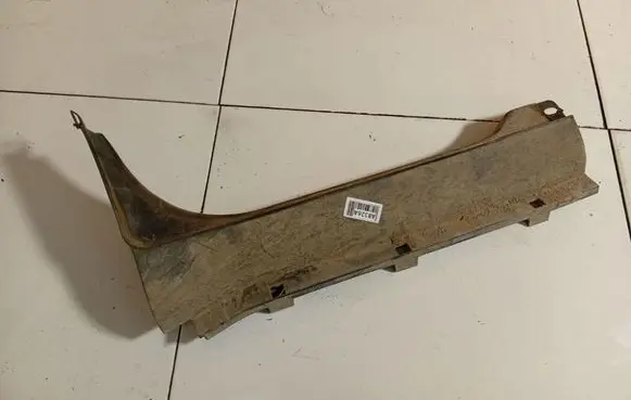 Iveco Daily 30.8 - 9 Sill 504160334