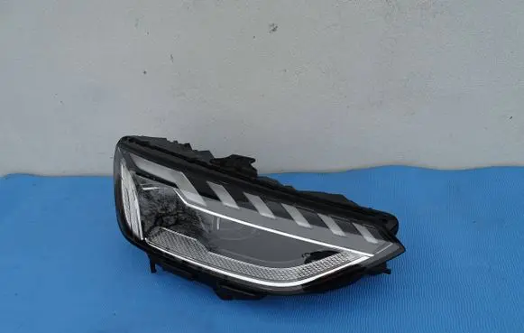 Audi A4 S4 B9 8W Headlight/headlamp 8W0941036E LE18A6425 0301117236AB