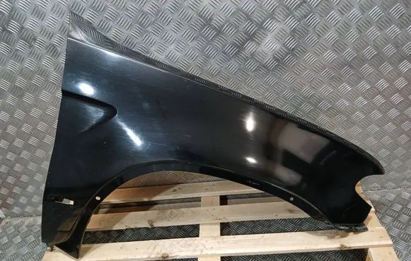 BMW X5 E53 Fender