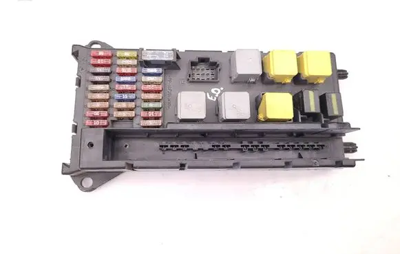 Mercedes-Benz Sprinter W906 Fuse module A9065454401 0035420219 516601F04