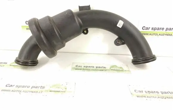 Intake resonator
