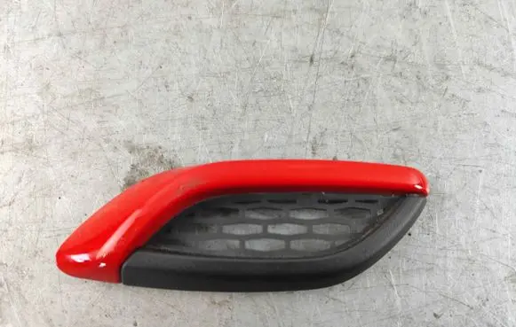 Maserati Levante Fender grill 670139653