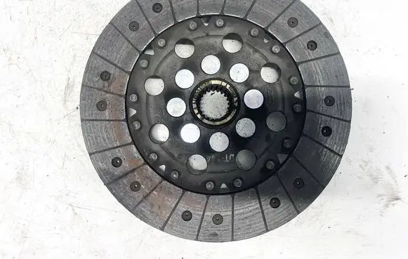 Toyota Avensis T220 Clutch pressure plate dt144