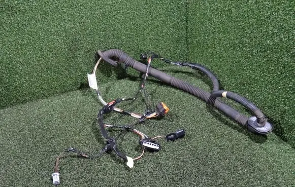 Nissan NV400 Rear door wiring loom 240518642R 8200778255
