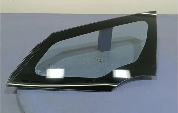 Honda Jazz Front door vent window glass four-door