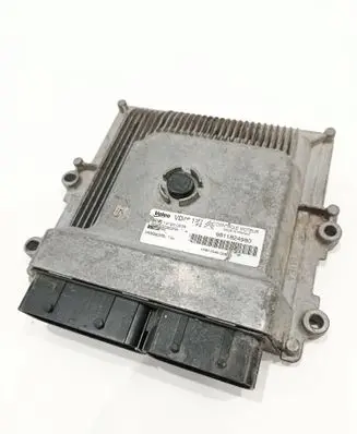 Peugeot 308 Engine control unit/module 9811824980 VD461 141930256