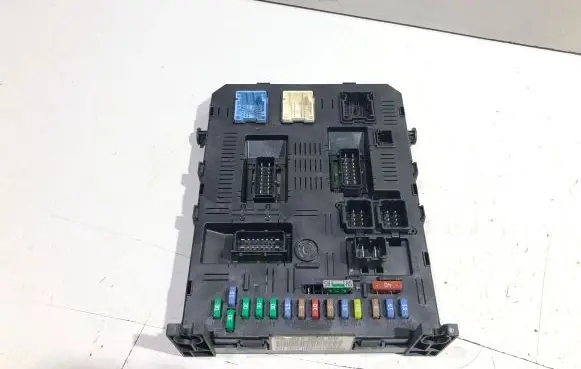 Peugeot 307 Comfort/convenience module 9660105980