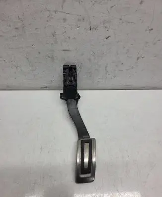 Volkswagen Tiguan Accelerator throttle pedal 5Q1723503L 6PV01062183