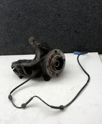 Peugeot 208 Front wheel hub