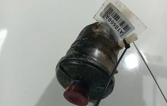Honda Accord Power steering fluid tank/reservoir 
