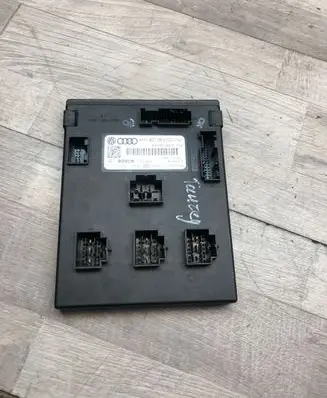 Volkswagen Touareg II Comfort/convenience module 4H0907063CD 15012002 F005V01323