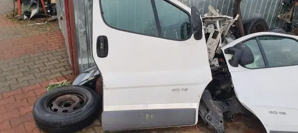 Renault Trafic II (X83) Front door 11111111