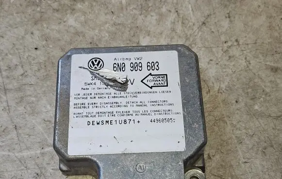 Volkswagen Transporter - Caravelle T4 Airbag control unit/module 6N0909603
