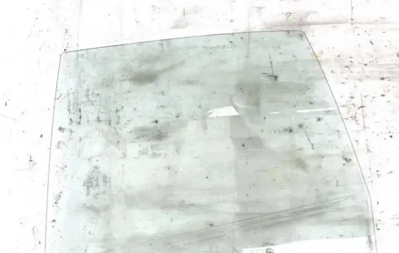Mazda 626 Rear door window glass