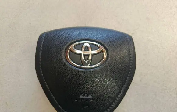 Toyota RAV 4 (XA40) Steering wheel airbag TG09A01001 0589P1000106
