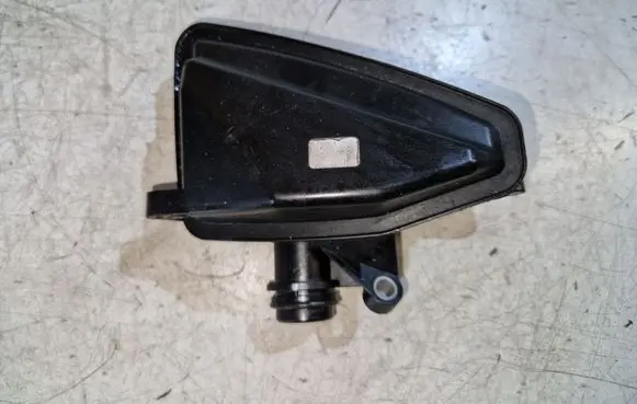 Mercedes-Benz E W212 Intake resonator A6421400087