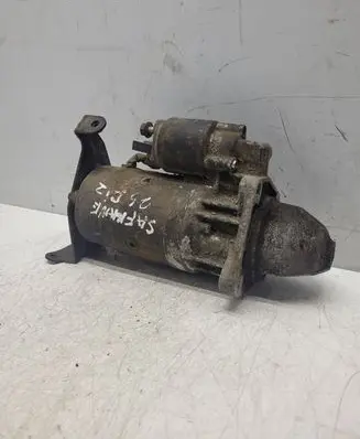 Mercedes-Benz E W124 Starter motor 0331303053